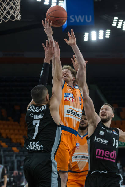 成就不仅展 成就不仅展